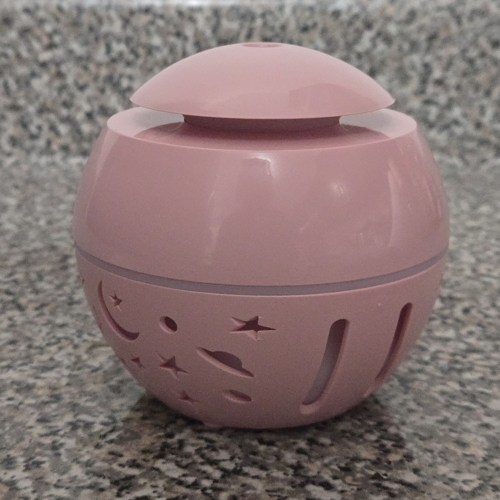 🍒🍒 Small Light Up Pink Sphere Humidifier